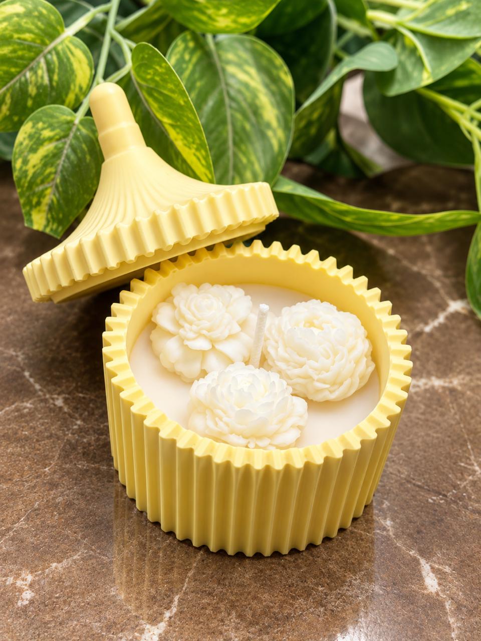 Floral Tin Candle