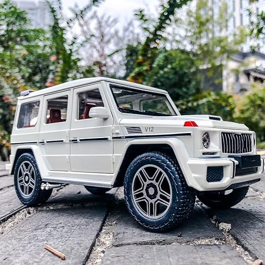 1:24 Scale G-Wagon Die-Cast Car