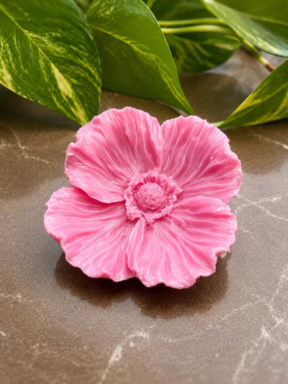 Single Bloom Candle