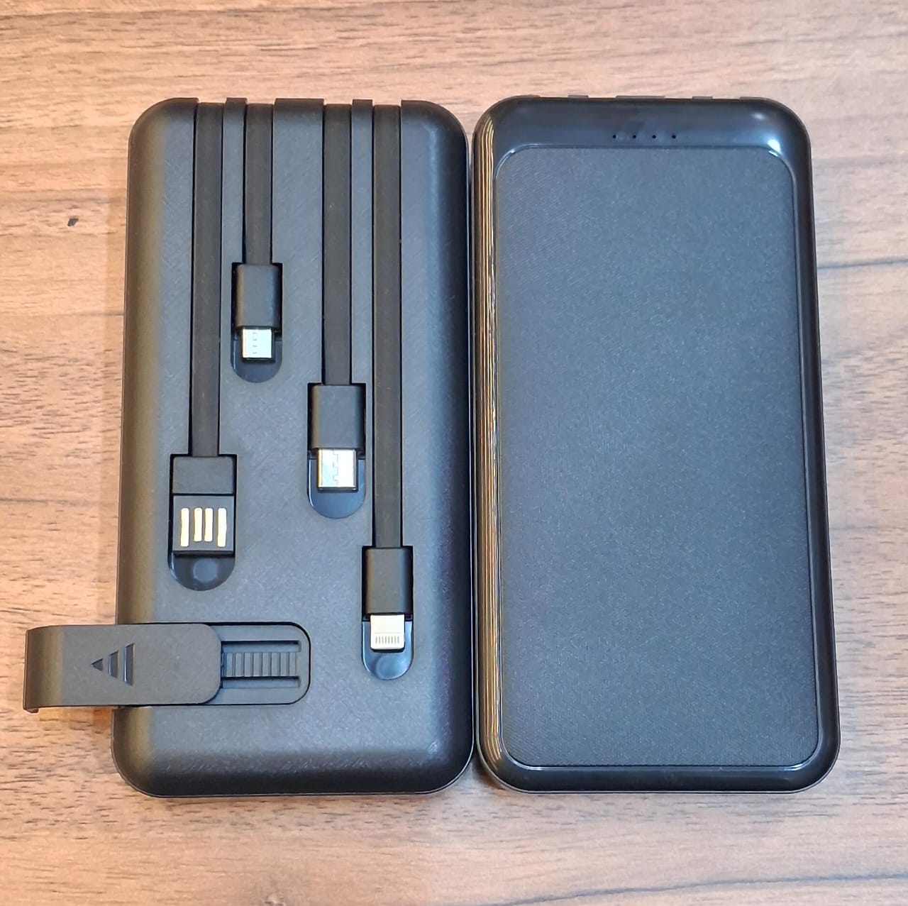 10000Mah 12.5w with 4cable Set Power Bank